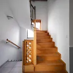 4-Bedroom House & Large Garden